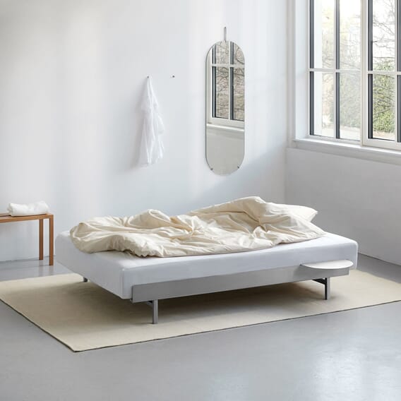 MOEBE_Bed_IC_Stainless-Steel_Low-Res_01.jpg