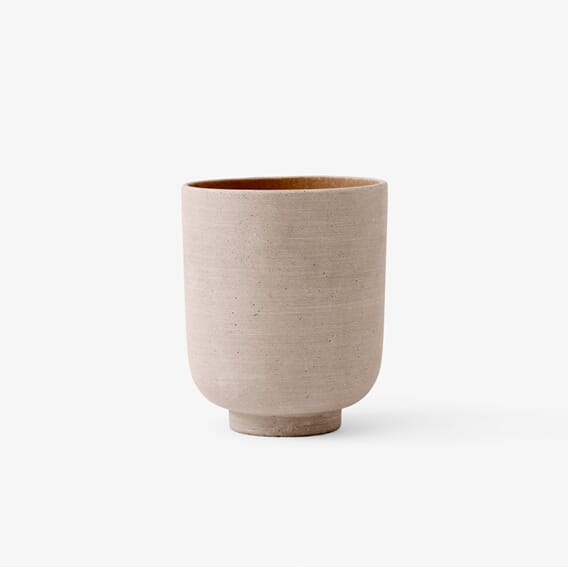 25050059 Collect _ Planter SC70_Ochre.jpg