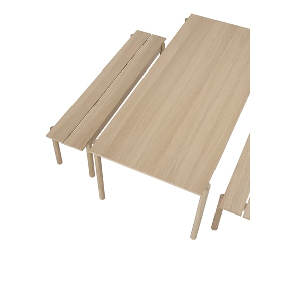 30919 Linear-wood-oak-table-200-detail-3-Muuto-5000x6667-hi-res.jpg