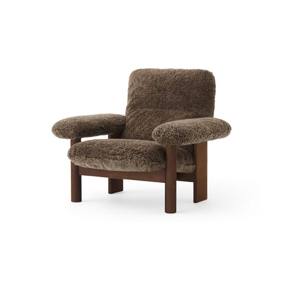 805000-4 8054002-001804ZZ_Brasili_Lounge_Chair_Dark_Stained_Oak_Sheepskin_Root_Angle_1.jpg
