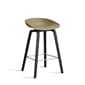 AA001-D129-AA51_AAS_32_H65_clay_2.0_shell_black_wb_laquered_oak_base_stainless_steel_footrest.jpg