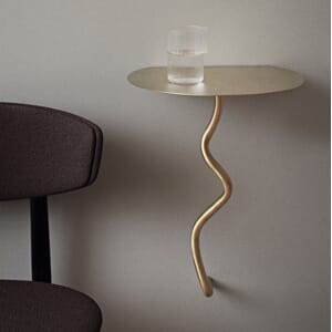 fermLIVING_SS23_CurvatureWallTable_1104267226_01.jpg