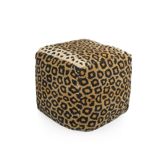 leopard-pouf-smal-side-doing-goods-1.40.15.006.710.3-web.jpg