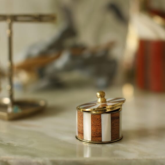 woody-striped-circus-box-small-doing-goods-1.20.21.033.010.2-aw23-19-web.jpg