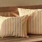 1960965_1961247_Barriere_Pillows,_Drachmann_M_1.jpg
