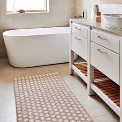 pappelina_noa_beige_bathroom_creative.jpg