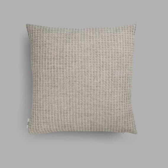 VEGA_CUSHIONS_104352_FRONT.jpg