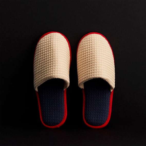 Waffle_Slippers_cream_multi_01.jpg