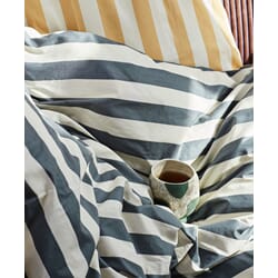 541856_Rel Jessica_Hans_Mug_green_cow_Ete_dark_green_yellow.jpg